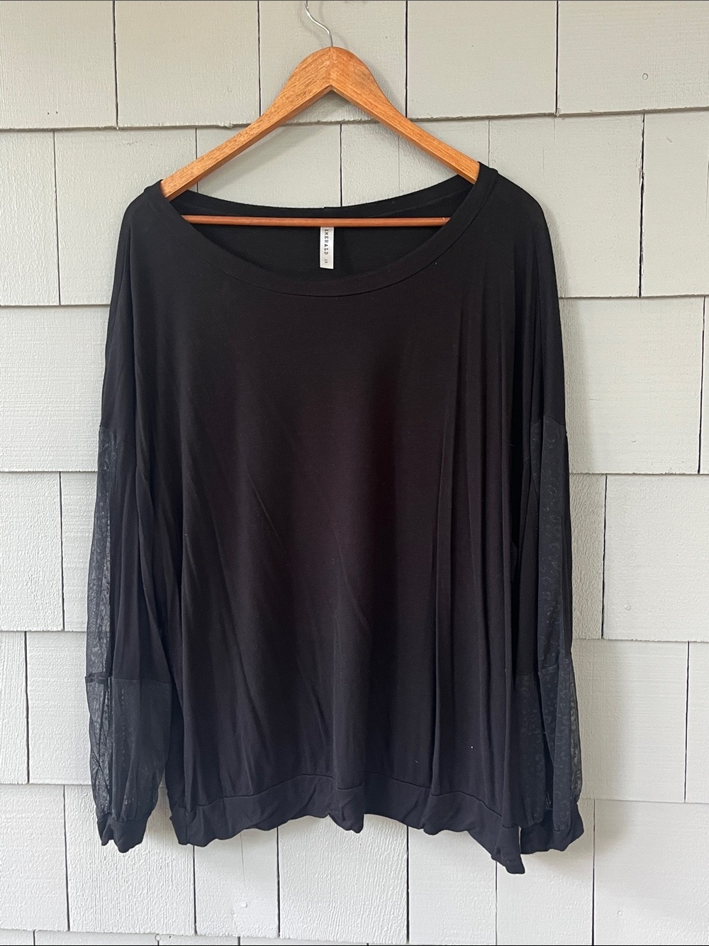 Women's Black Long Sleeve Lightweight Top 1x